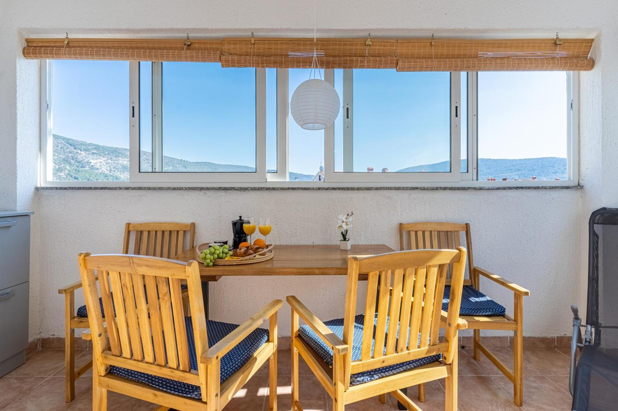 Apartment Kristian Cres Bagian luar foto