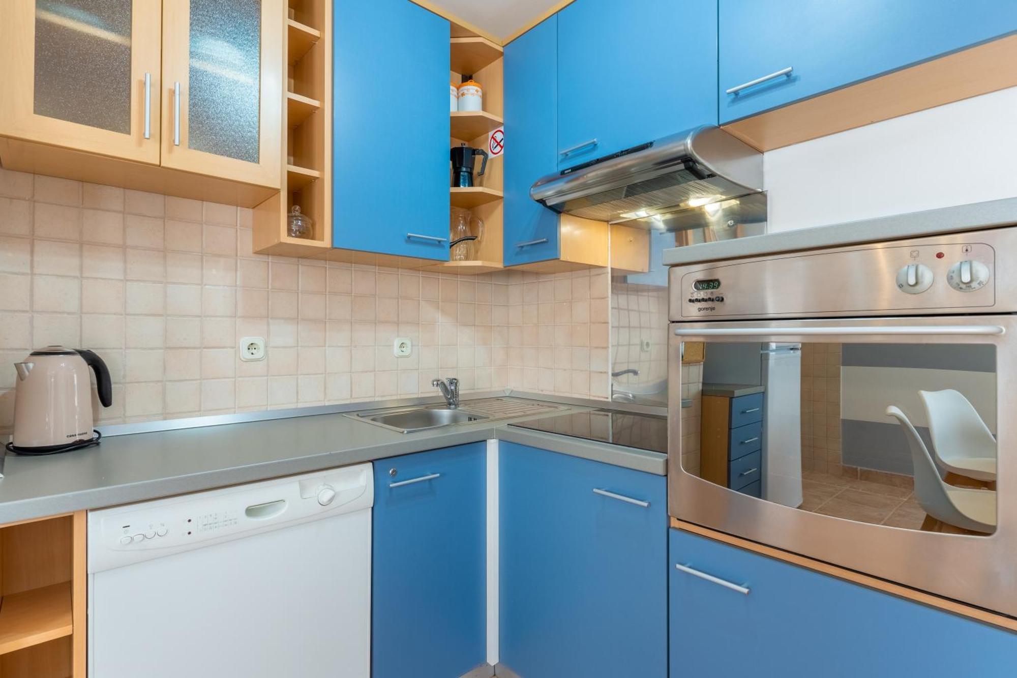 Apartment Kristian Cres Bagian luar foto