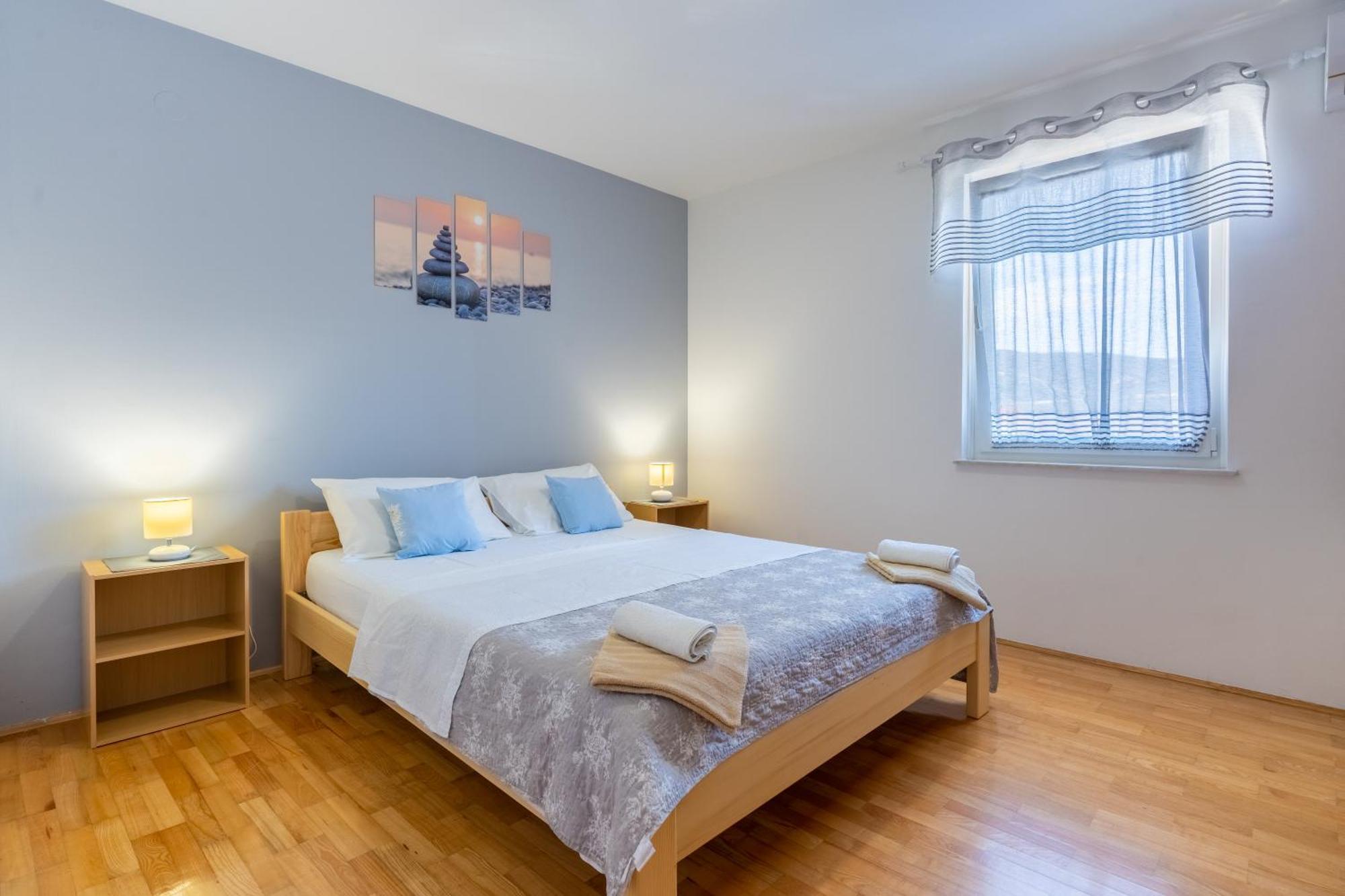 Apartment Kristian Cres Bagian luar foto